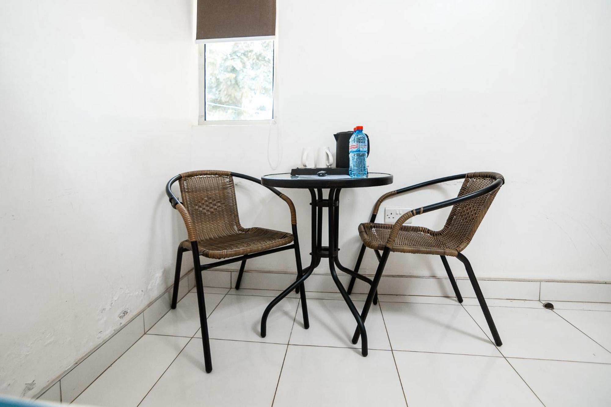 الشقق الفندقية Harry'S Kisumu Oasis المظهر الخارجي الصورة